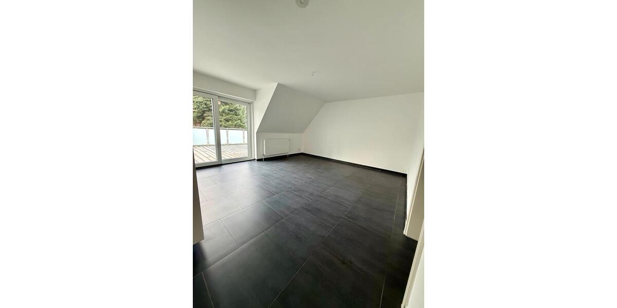 Maisonettenwohnung Moers - 4 Zimmer, 125 m&sup2;, 1.350&euro; | Angebot:25102167