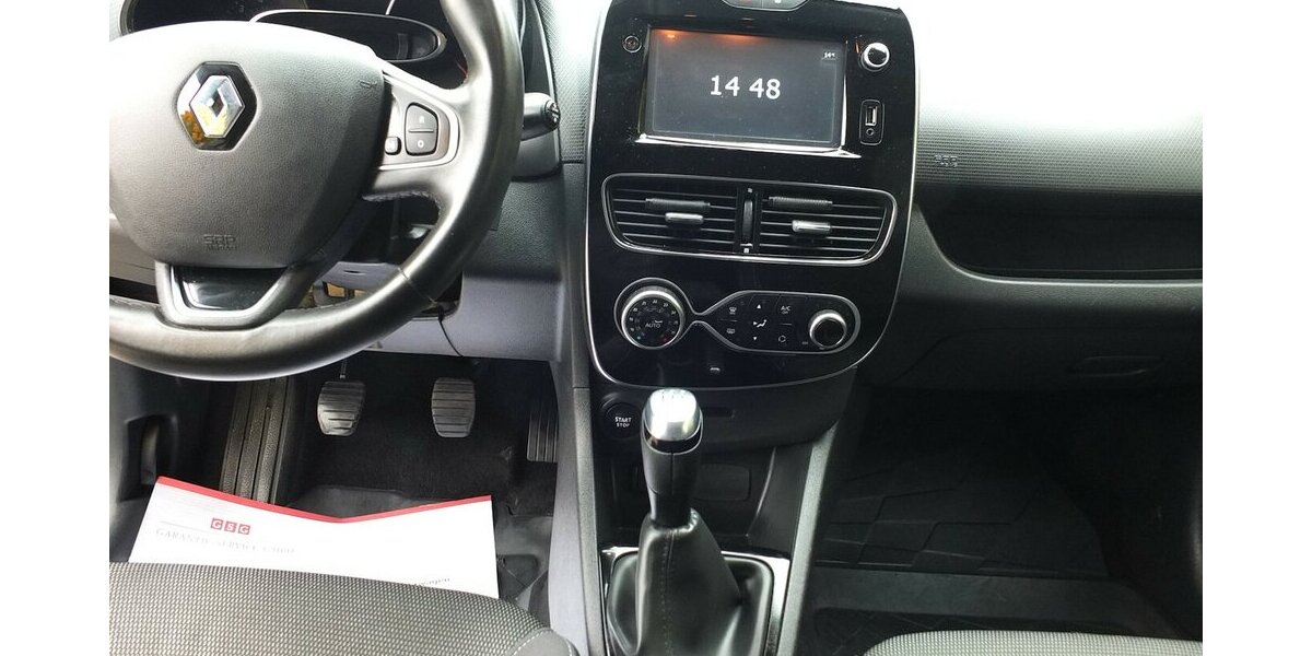 Renault Clio EXPRESSION NAVI PARCTRONIC START-STOP 118.021 km 7.680 &euro; Köln 50858