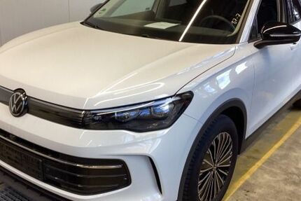 VW Tiguan 25.746 km 34.777 &euro; Hamburg 22761