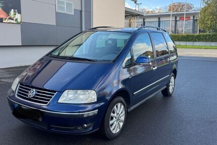 VW Sharan 215.000 km 1.990 € Aachen 52068