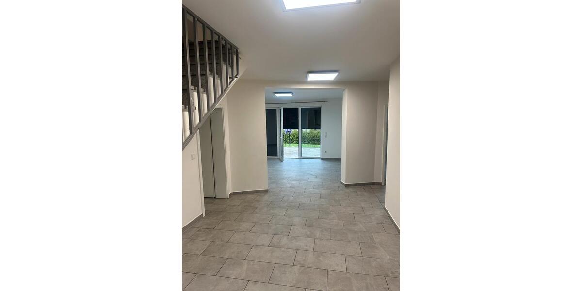 Einfamilienhaus Windeck - 7 Zimmer, 168 m&sup2;, 515.000&euro; | Angebot:26762081