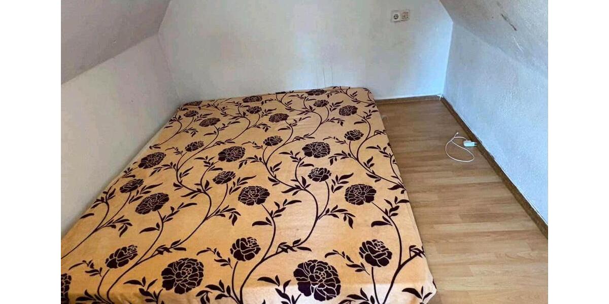 Einfamilienhaus Albstadt Gemarkung Onstmettingen - 1.5 Zimmer, 100 m&sup2;, 450&euro; | Angebot:25374578