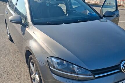 VW Golf Sportsvan 215.000 km 13.400 &euro; konstanz 78467