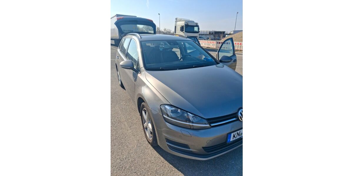 VW Golf Sportsvan 215.000 km 13.400 &euro; konstanz 78467