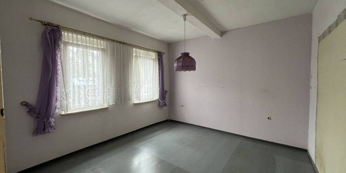 Mehrfamilienhaus, Wohnhaus Geratal OT Geraberg Geraberg - 9 Zimmer, 234 m&sup2;, 158.000&euro; | Angebot:26277481