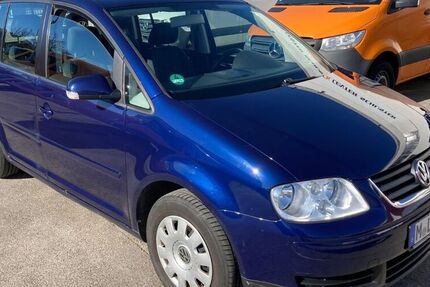 VW Touran 181.000 km 3.450 &euro; München 81827
