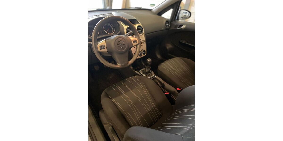 Opel Corsa 155.000 km 2.900 &euro; Wesel 46483