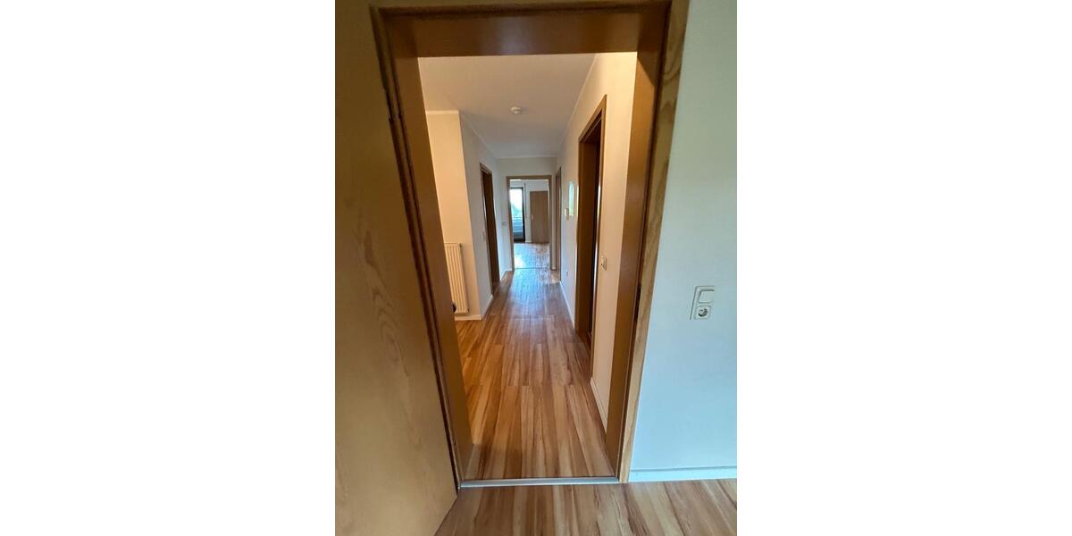 Schöne Dachgeschosswohnung in FrankenbergEder 2 zimmer