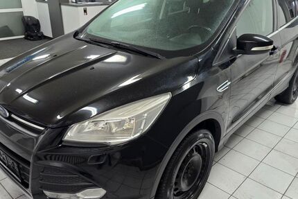 Ford Kuga 131.776 km 8.990 &euro; Moers 47443
