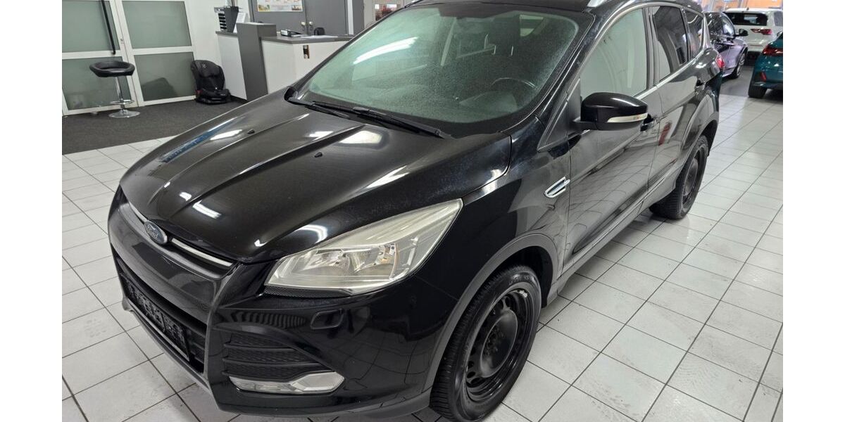 Ford Kuga 131.776 km 8.990 &euro; Moers 47443