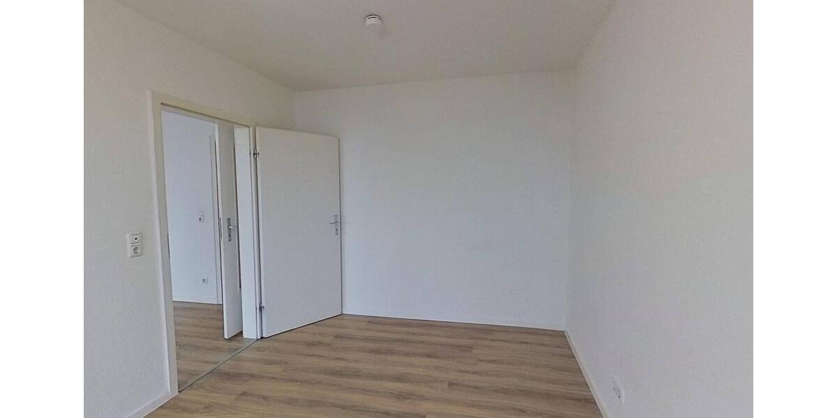 Helles Zuhause mit Balkon – frisch sanierte 3-Zimmer-Wohnung 3 zimmer