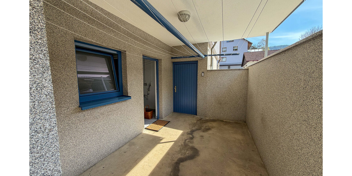 Haus im Haus- 6,5 Zimmer Wohnung in zentraler Lage - Etagenwohnung Höfen an der Enz Höfen (Enz) | Angebot:26828499