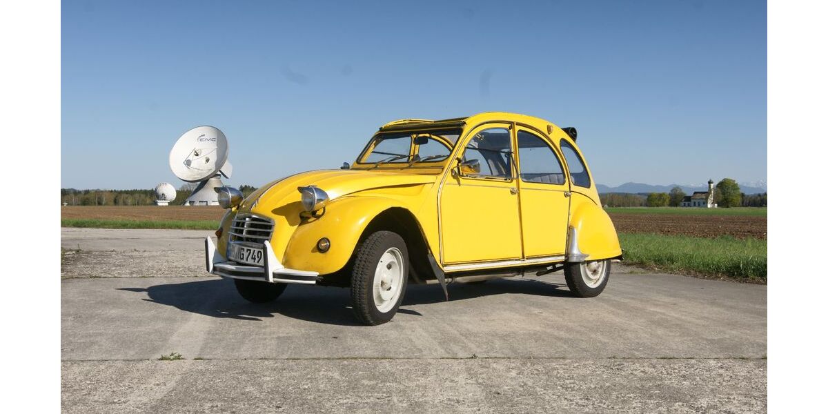 Citroen 2 CV 999.999 km 8.200 &euro; Pähl 82396