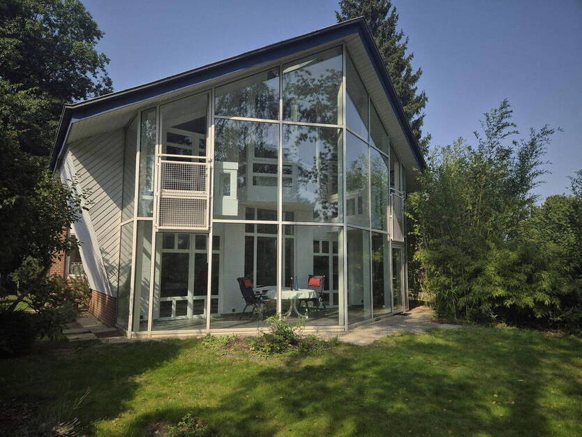 Wohnen im Grünen- Designhaus mit Sonnenhof und Raumklima zum Wohlfühlen