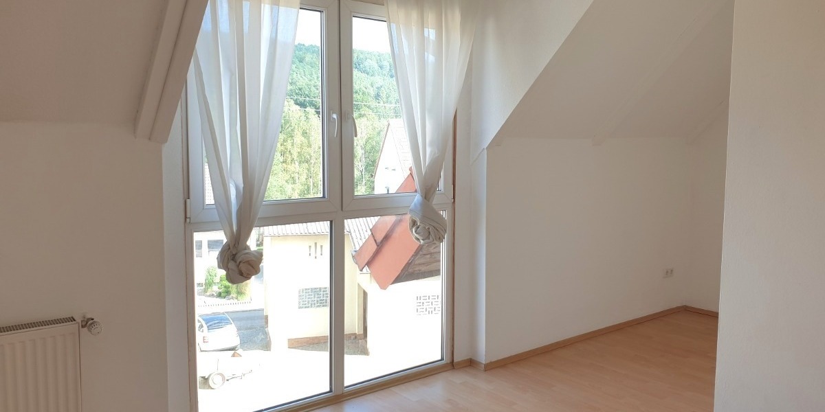 Housing approved: großes Reihenendhaus mit Stellplatz, Galerie & Terrasse über 4 Etagen zu vermieten - Reihenendhaus Queidersbach | Angebot:25181148