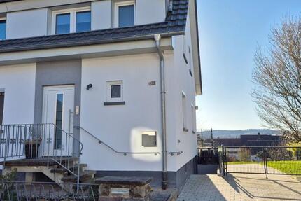 Haus Bretten - 5 Zimmer, 90 m&sup2;, 430.000&euro; | Angebot:25063292