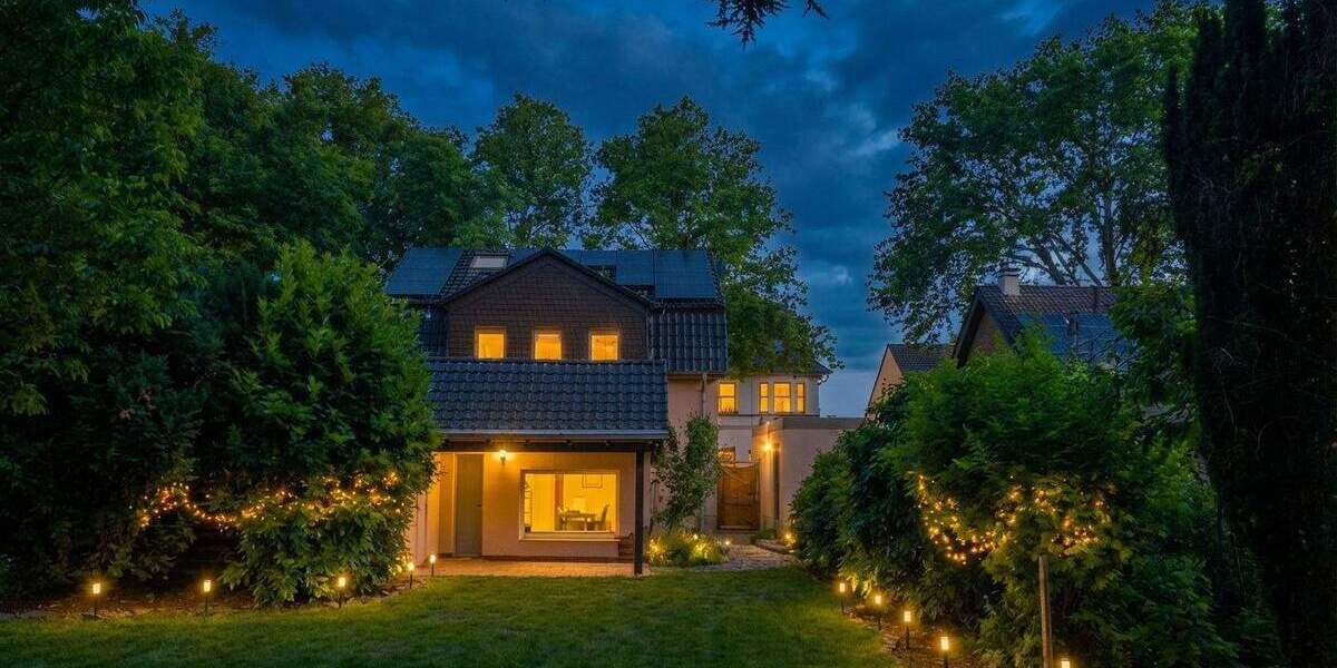 Einfamilienhaus Bottrop Eigen - 8 Zimmer, 162 m&sup2;, 638.000&euro; | Angebot:25535001