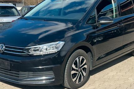 VW Touran 119.000 km 23.999 &euro; Petting /Waging am See 83367