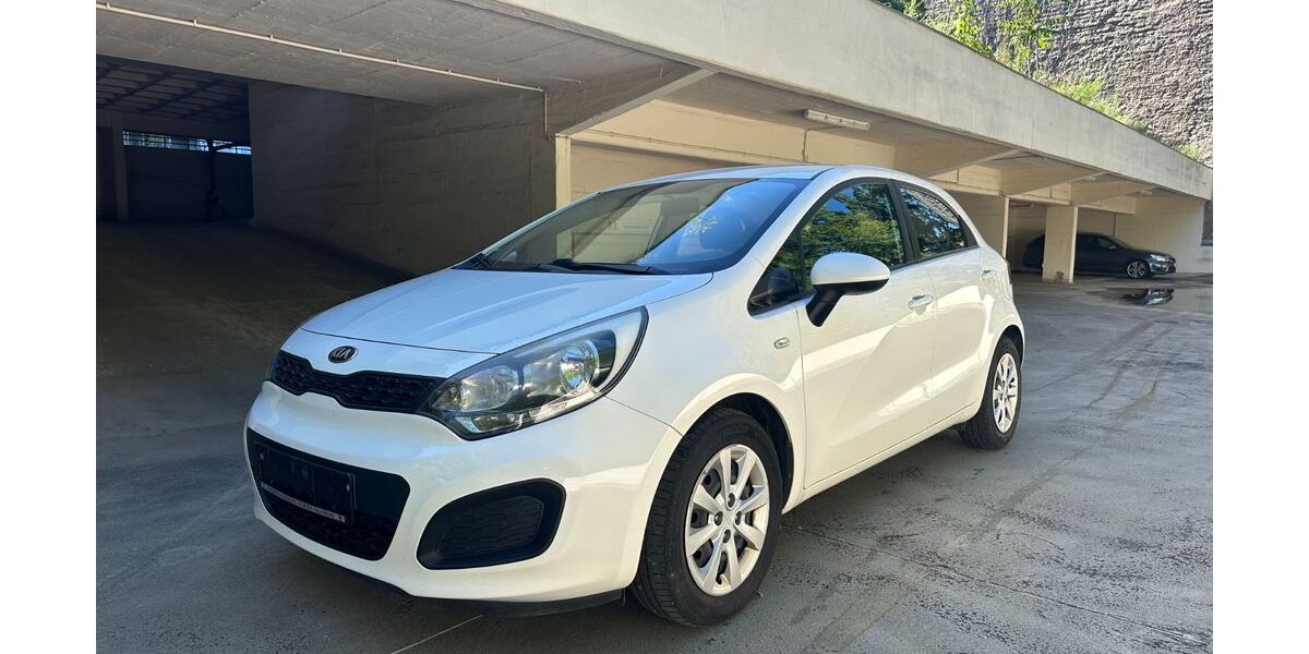 Kia Rio 298.000 km 3.400 &euro; Berlin 10783