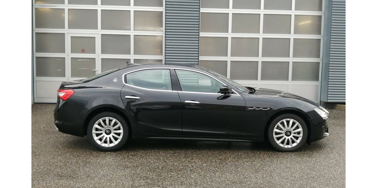 Maserati Ghibli 3.0 D Leder Klimaautomatik Leder BI-XENON 39.900 km 42.499 &euro; Landau 76829