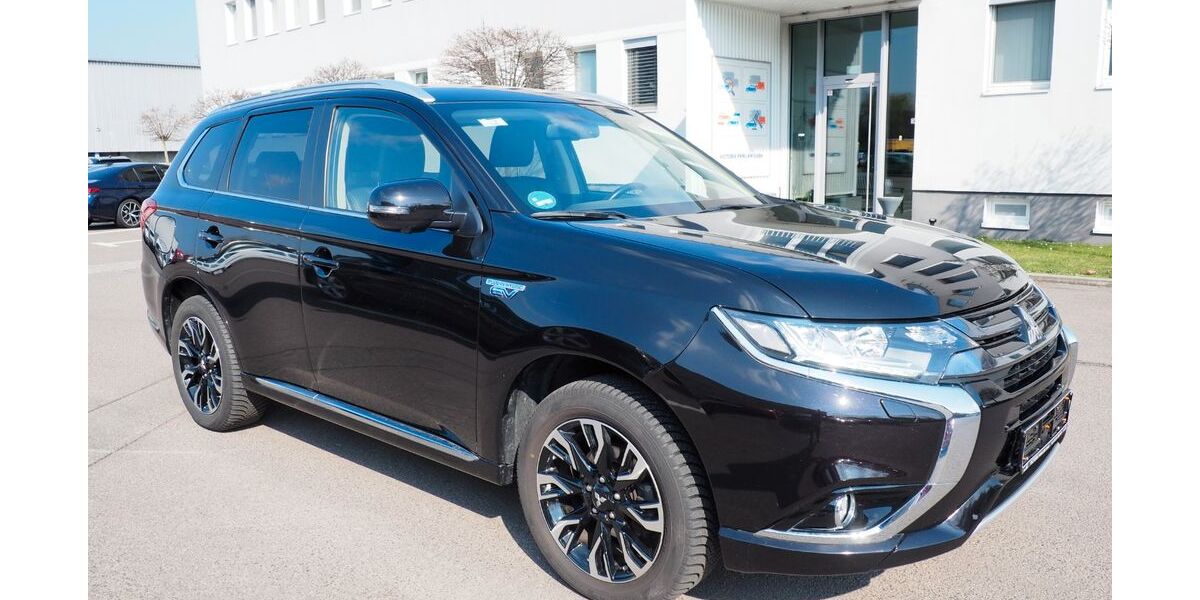 Mitsubishi Outlander 66.658 km 14.900 &euro; Leipzig 04319