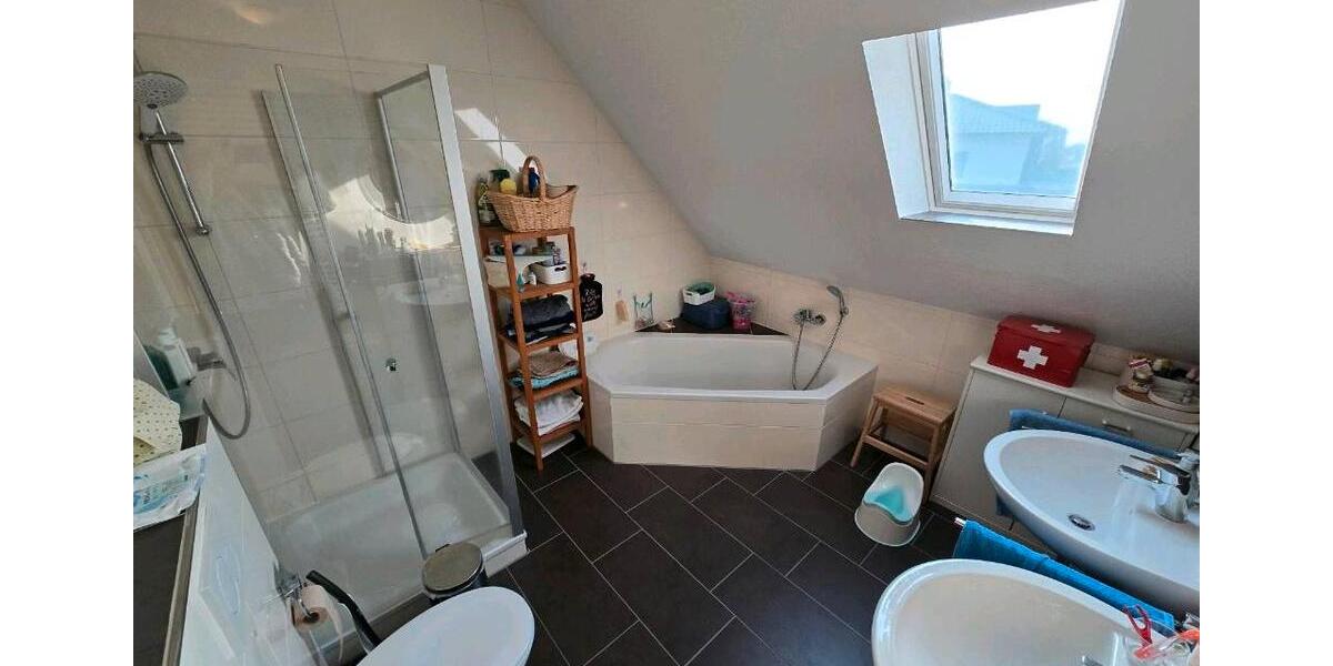 Doppelhaushälfte Edewecht - 5 Zimmer, 115 m&sup2;, 399.000&euro; | Angebot:26447326