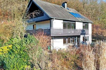 Haus Hann. Münden - 6 Zimmer, 222 m&sup2;, 398.000&euro; | Angebot:25660899