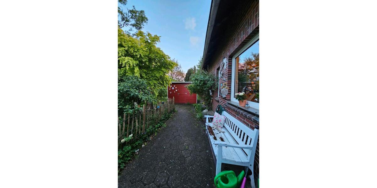 Einfamilienhaus Edewecht - 11 Zimmer, 300 m&sup2;, 465.000&euro; | Angebot:25640645