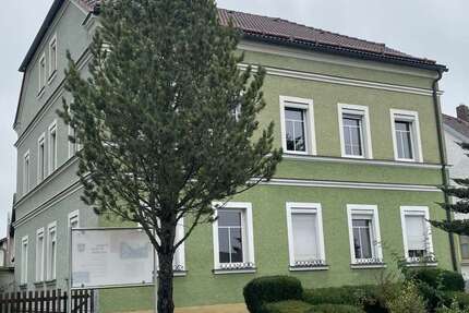 Haus Pleystein - 5 Zimmer, 240 m&sup2;, 249.000&euro; | Angebot:25447301