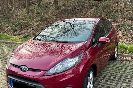 Ford Fiesta 152.500 km 3.200 &euro; Mülheim an der Ruhr 45481