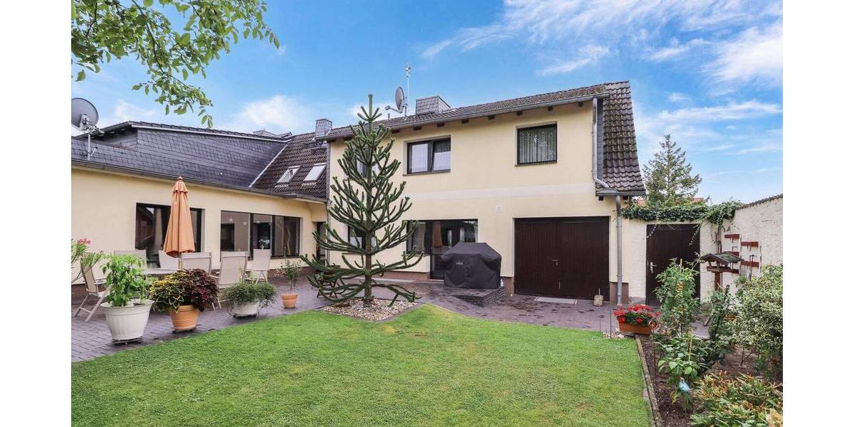 Doppelhaushälfte Salzwedel - 8 Zimmer, 215 m&sup2;, 349.000&euro; | Angebot:25743794