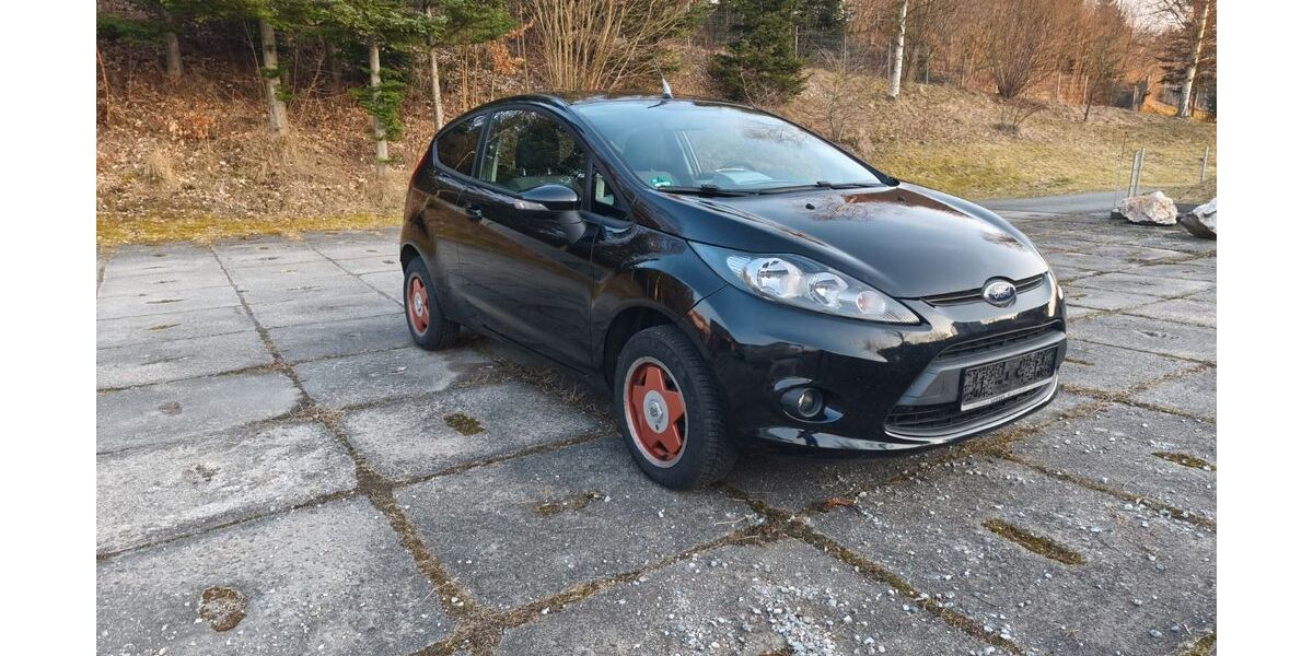 Ford Fiesta 210.000 km 1.299 &euro; Drebach 09430