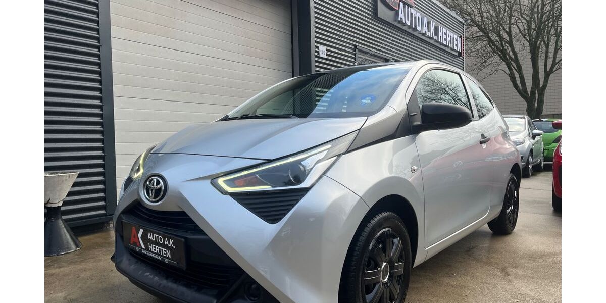 Toyota Aygo (X) 34.900 km 9.350 &euro; Herten 45699