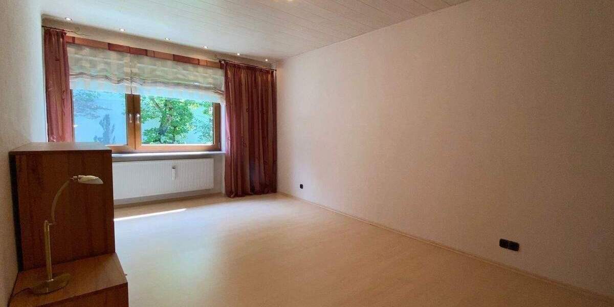 Etagenwohnung Wiesbaden Delkenheim - 5 Zimmer, 131 m&sup2;, 649.000&euro; | Angebot:24843760