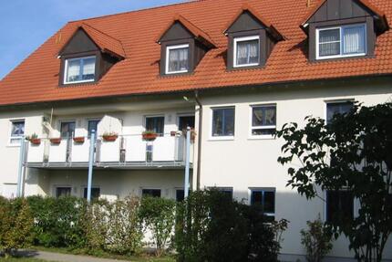 Renditeobjekt: 3 Raum-ET-Wohnung in schöner Wohnlage von Crossen - Wohnung Crossen | Angebot:26386342
