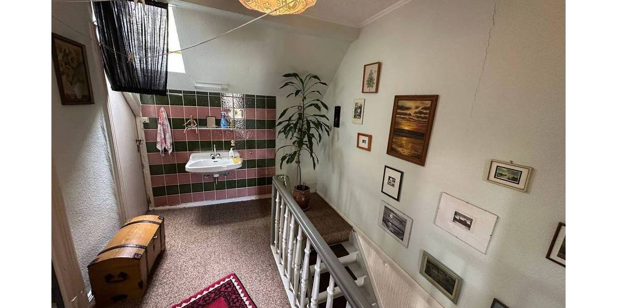 Einfamilienhaus Bredstedt - 8 Zimmer, 170 m&sup2;, 225.000&euro; | Angebot:25780897