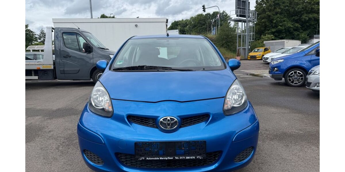 Toyota Aygo (X) 129.000 km 2.999 &euro; Merzig 66663