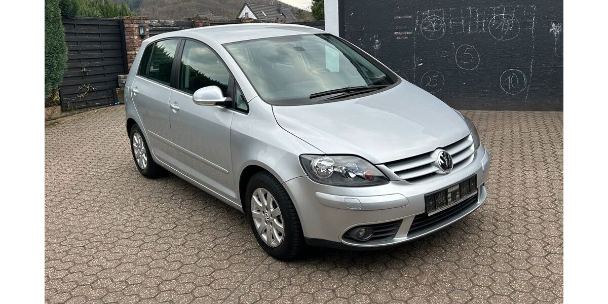 VW Golf 103.896 km 4.999 &euro; Kreuzau 52372