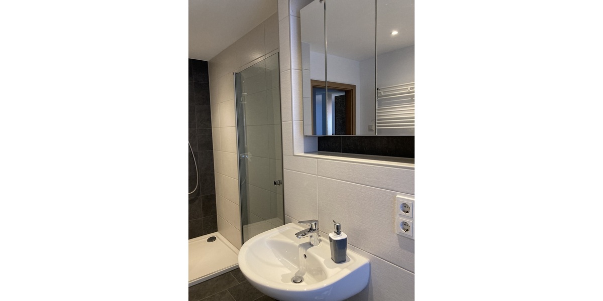 Wohnen auf dem Lande - Gemütliche EG-Wohnung ab sofort frei - 3- Großschirma Rothenfurth | Angebot:11109029