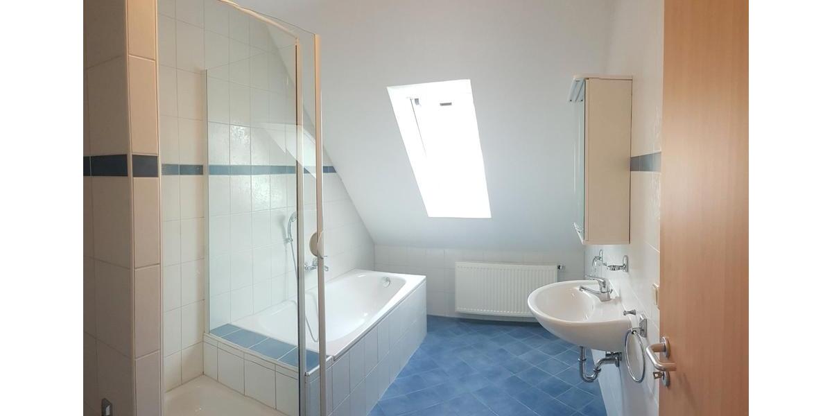 Reihenhaus Haßfurt - 3 Zimmer, 82 m&sup2;, 850&euro; | Angebot:26677318