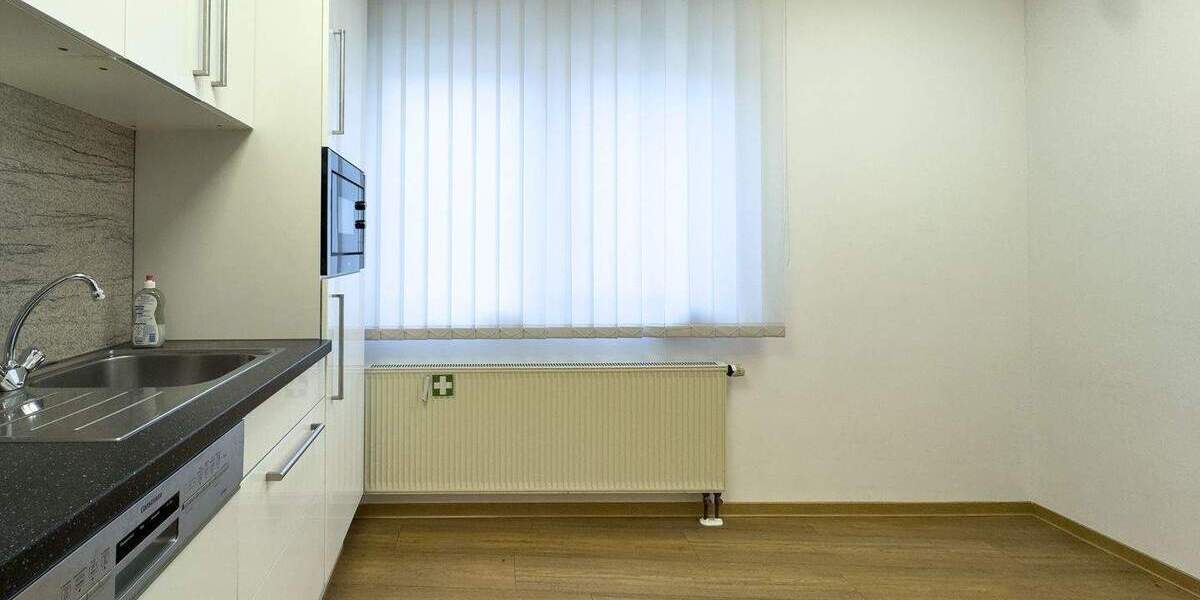 Gewerbeobjekt Limburg - 4 Zimmer, 202 m&sup2;, 2.424&euro; | Angebot:25708023