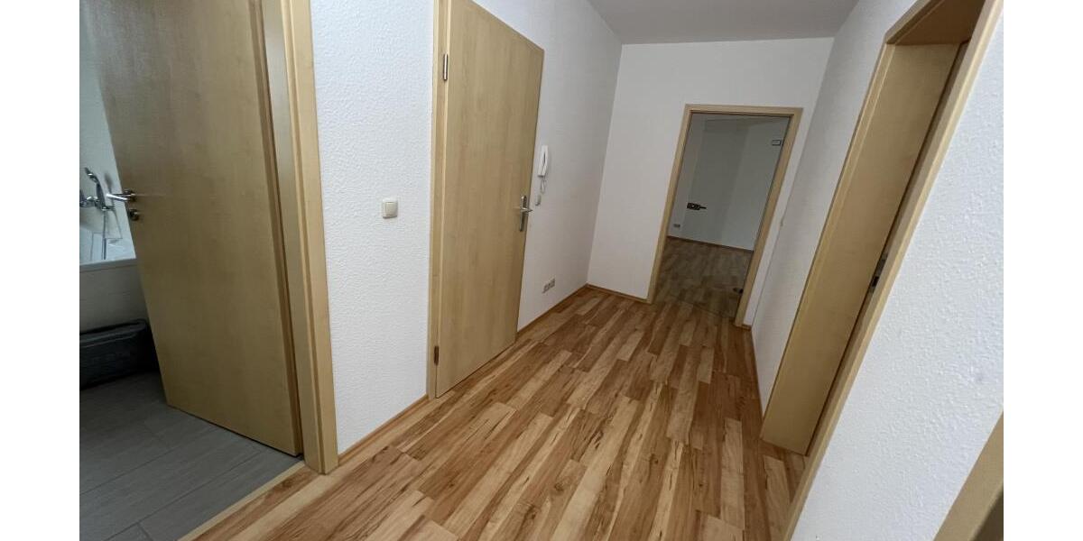 Moderne 3 Raum-Wohnung mit stylischem Bad mit Fenster, Dusche und Wanne. - Etagenwohnung Gera Lusan | Angebot:26991448