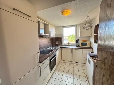 CHARMANTES ZUHAUSE MIT SÜDBALKON UND STELLPLATZ - Dachgeschoßwohnung Winsen (Luhe) | Angebot:24698007