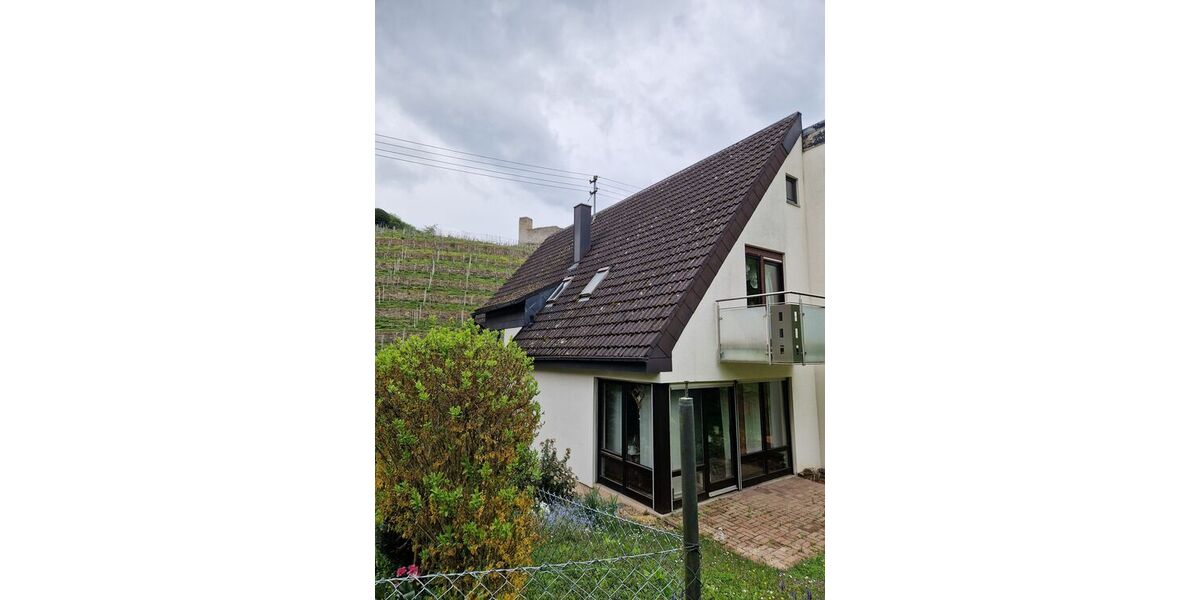 Charmante und gepflegte Doppelhaushälfte am Weinberg - Doppelhaushälfte Ludwigsburg/Württemberg Württemberg | Angebot:26633892