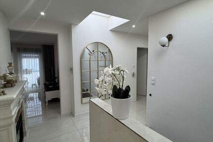 4 Wohnungen + 1 Laden - Attraktives Wohn- und Geschäftshaus in zentraler Lage von Pforzheim-Eutingen 1 zimmer