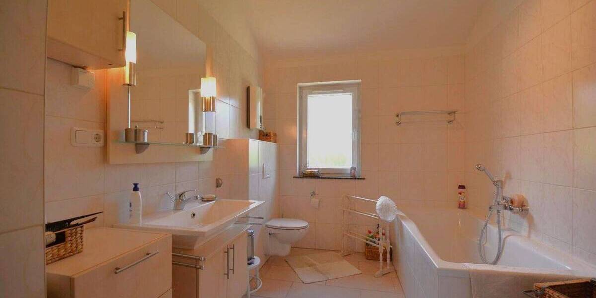 RESERVIERT Moderner, ruhig gelegener und perfekt unterhaltener Ferienbungalow auf schönem Grundstück in Gerolstein-Hinterhausen RESERVIERT 4 zimmer