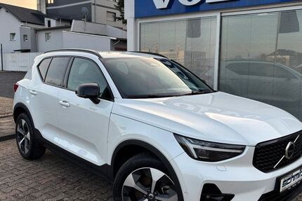 Volvo XC40 25.384 km 33.900 &euro; Düren 52351