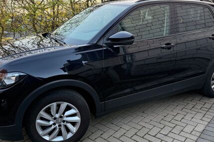 VW T-Cross 110.288 km 13.950 &euro; Krefeld 47807