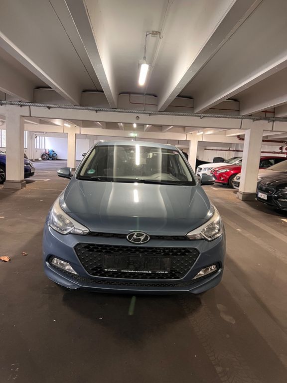 Hyundai i20 204.000 km 6.300 € Frankfurt 65929