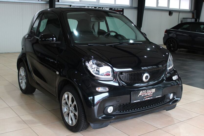 Smart ForTwo 118.686 km 7.390 € Preetz 24211